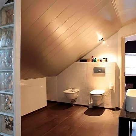 Loft Aan Zee Bergen-schoorl Luxury Bed & Breakfast