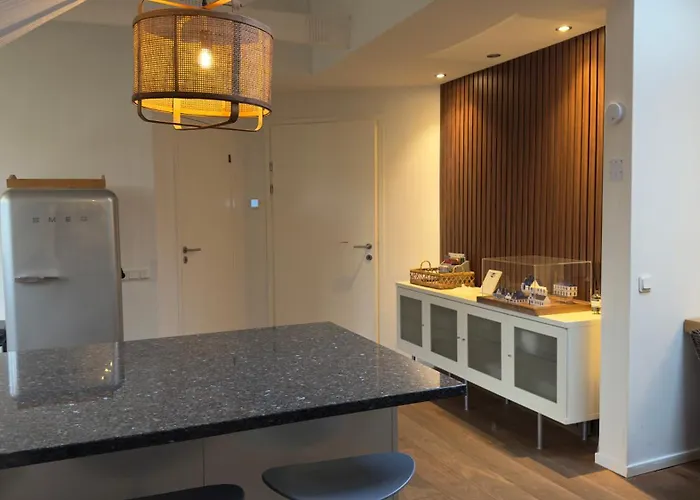 Loft Aan Zee Bergen-Schoorl Luxury Appartement Bed & Breakfast 4*