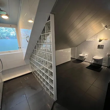 Loft 55, Penthouse Aan De Schoorlse Duinen Bed & Breakfast