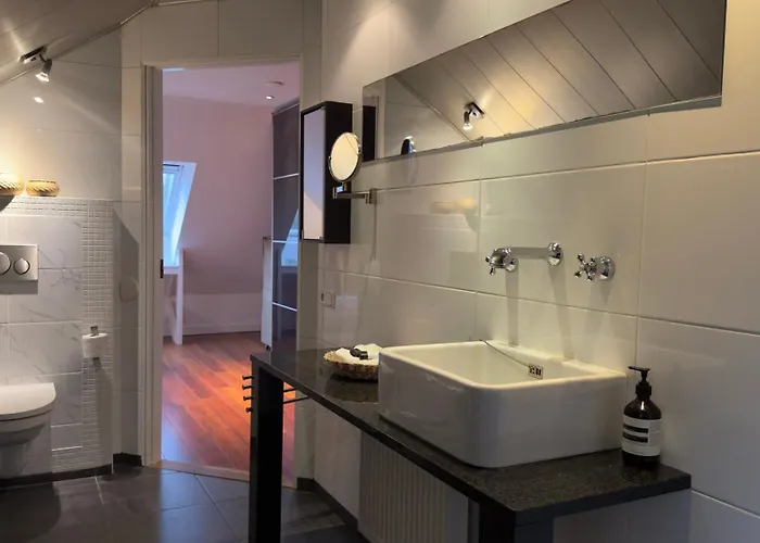 Loft Aan Zee Bergen-Schoorl Luxury Appartement Bed & Breakfast