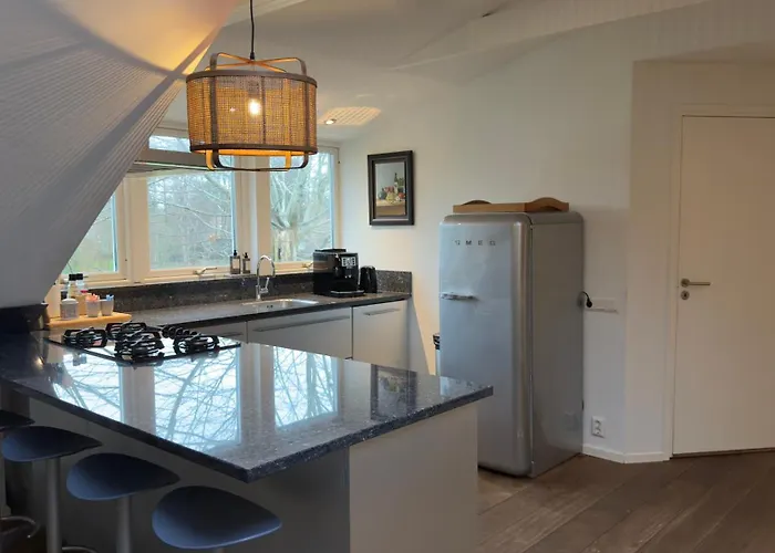 Loft Aan Zee Bergen-Schoorl Luxury Appartement Bed & Breakfast
